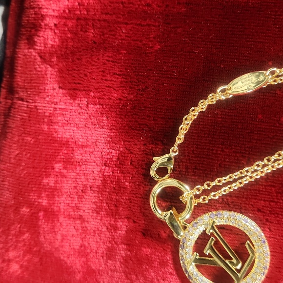 LOUIS VUITTON Bracelet - Picture 9 of 9